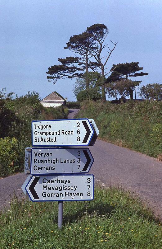WT 2700 330-33 UK 1992-1.jpg